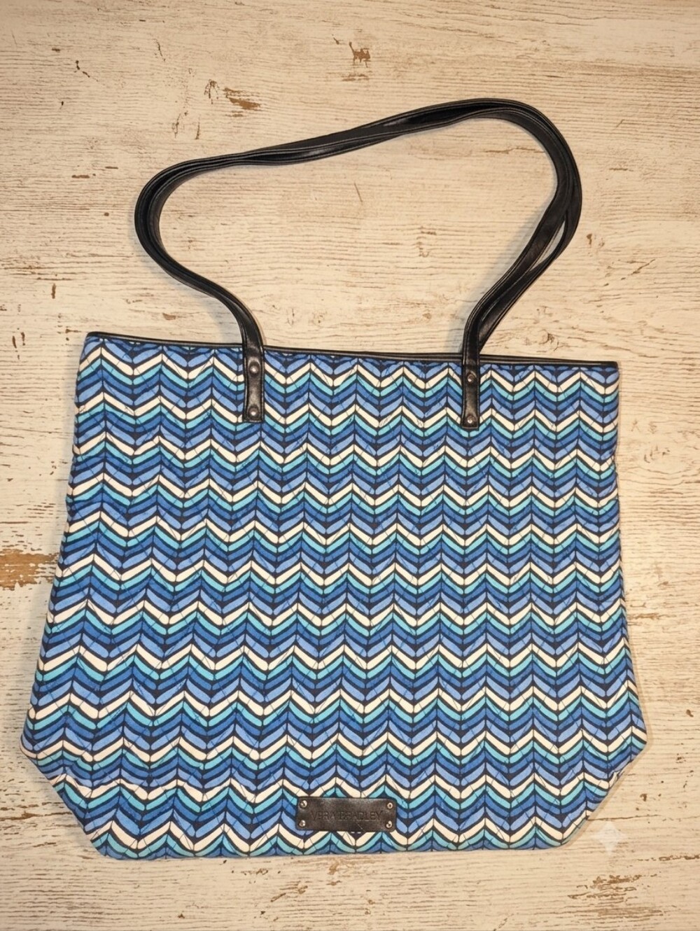 Vera Bradley Blue Bayou Waves Chevron Snap Closure Tote